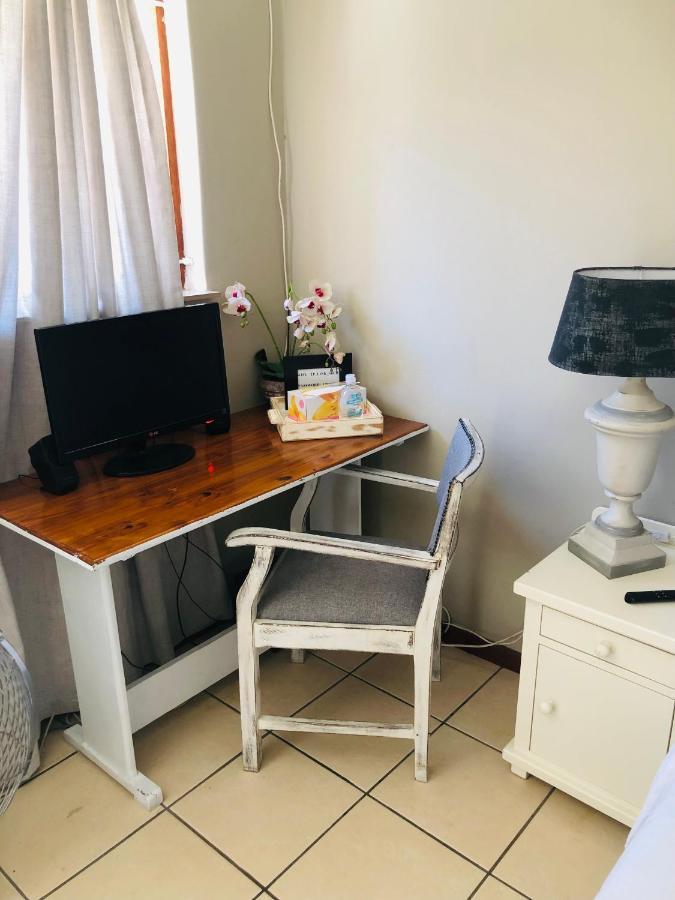Cozy Guest Suite With Private Access Roodepoort Zewnętrze zdjęcie